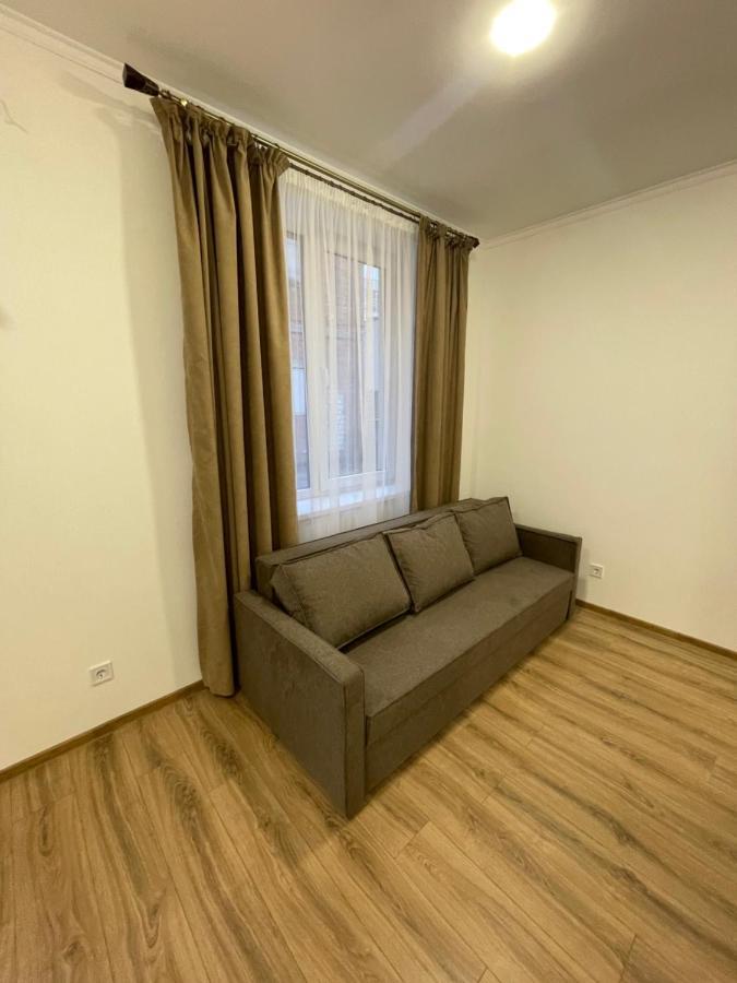 Leo Rooms Львів Екстер'єр фото