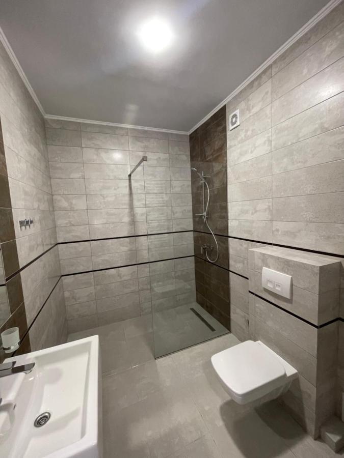 Leo Rooms Львів Екстер'єр фото